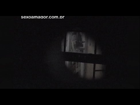❤️ Blondie, içi boş kərpiclərin arxasında gizlənmiş bir məhəllə voyeur tərəfindən gizli şəkildə videoya çəkilir ️ Porno fb az.f150pulse.top ❌❤